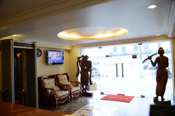 Wardan Hotel 3*